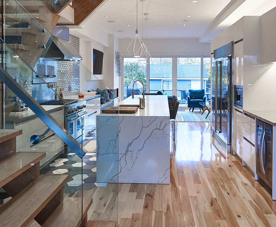 White Cabinets, Quartz Countertop, Pro Appliances for Chef Kitchen in Toronto